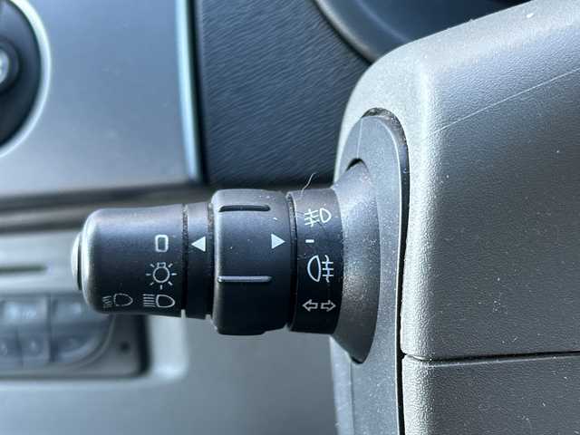 ルノー カングー 1．6 栃木県 2011(平23)年 9.6万km 青 社外ディスプレイオーディオ/・Bluetooth CD /・バックカメラ/純正オーディオ/リモコンキー/ドアバイザー/ドライブレコーダー/オートエアコン/取扱説明書