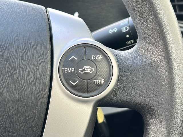 トヨタ アクア S 千葉県 2013(平25)年 12.7万km シルバーM 純正SDナビゲーション/【Bluetooth・CD・DVD・SD・DS】/バックカメラ/エンジンプッシュスタート/・スマートキー/・スペアキー/ハロゲンヘッドライト/・オートライト/前後ドライブレコーダー/ETC/ステアリングリモコン/取扱説明書