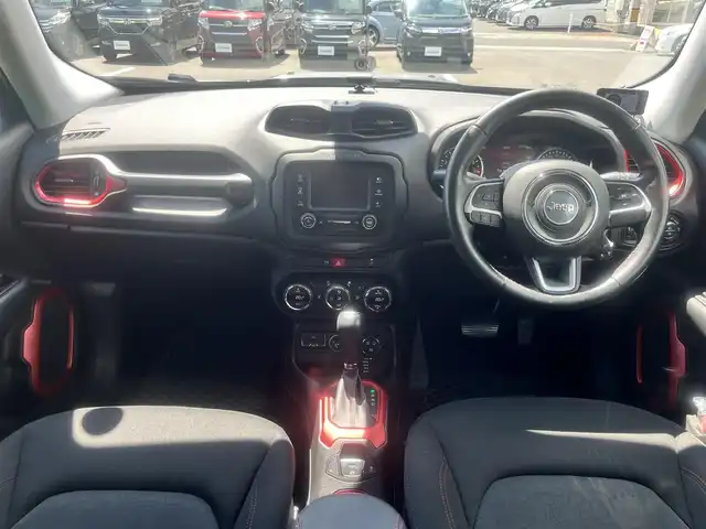 クライスラー・ジープ ジープ レネゲード トレイルホーク 島根県 2016(平28)年 6万km アンヴィルクリアコート ４ＷＤ　/バックカメラ　/ＥＴＣ　/後方コーナーセンサー　/クルーズコントロール　/レーンキープアシスト　/横滑り防止装置　/スマートキー　/プッシュスタート　/純正ＨＩＤライト　/純正１７インチアルミホイール　/純正フロアマット