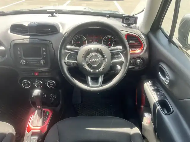 クライスラー・ジープ ジープ レネゲード トレイルホーク 島根県 2016(平28)年 6万km アンヴィルクリアコート ４ＷＤ　/バックカメラ　/ＥＴＣ　/後方コーナーセンサー　/クルーズコントロール　/レーンキープアシスト　/横滑り防止装置　/スマートキー　/プッシュスタート　/純正ＨＩＤライト　/純正１７インチアルミホイール　/純正フロアマット