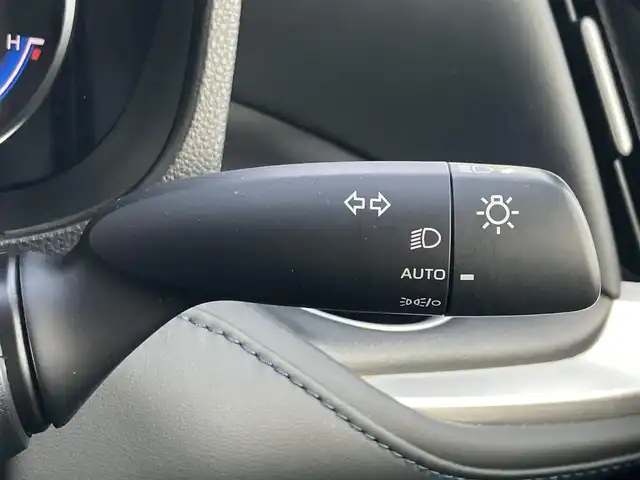 トヨタ ヴォクシー ハイブリッド S－Z 道南・函館 2022(令4)年 2.7万km アティチュードブラックマイカ 純正ナビ/フルセグＴＶ/衝突軽減ブレーキ/パワーバックドア/ドライブレコーダー/寒冷地仕様/クルーズコントロール/シートヒーター/コーナーセンサー/レーンキープアシスト/ＬＥＤヘッドライト/ＥＴＣ