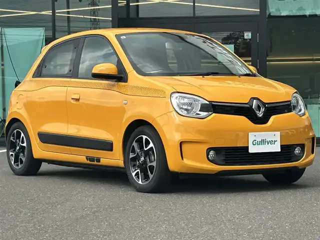 ルノー トゥインゴ EDC 鹿児島県 2019(令1)年 7.1万km 黄 純正ナビ/　　BT/AUX/LEDオートライト/純正アルミホイール/アイドリングストップ/リモコンキー/ETC