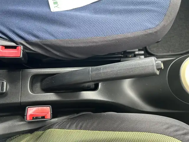 ルノー トゥインゴ EDC 鹿児島県 2019(令1)年 7.1万km 黄 純正ナビ/　　BT/AUX/LEDオートライト/純正アルミホイール/アイドリングストップ/リモコンキー/ETC