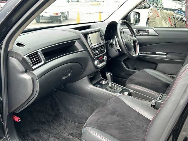 スバル エクシーガ 2．5i スペックB アイサイト 青森県 2013(平25)年 7.1万km 黒 ・４WD/・社外SDメモリナビ/（フルセグ・BT・ラジオ・CD・DVD）/・バックカメラ/・レーダークルーズコントロール/・ハーフレザーシート/・ETC/・社外前方ドライブレコーダー/・SI-DRIVE/・パドルシフト/・アイサイト/・プリクラッシュブレーキ/・車線逸脱警報/・電動格納ミラー/・ウィンカーミラー/・純正18インチアルミホイール