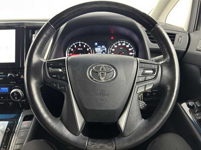 トヨタ ヴェルファイア Z Gエディション 熊本県 2020(令2)年 7.6万km ブラック ワンオーナー/禁煙車/トヨタセーフティセンス/・レーンキープアシスト/・クリアランスソナー/・プリクラッシュセーフティ/・プリクラッシュセーフティブレーキ/・レーダークルーズコントロール/・パワーバックドア/両側電動ドア/純正フリップダウンモニター/純正10インチメモリナビ/・CD/DVD/Bluetooth/フルセグTV/・ビルトインETC/・バックカメラ/革巻きステアリング/・ステアリングスイッチ/・ステアリングヒーター/レザーシート/・DNセカンドパワーシート/・DNベンチレーション/・D席メモリ付き/MT付きAT/左右独立エアコン/純正フロアマット/純正ドアバイザー/純正18インチAW/オートライト/・オートマチックハイビーム/・シーケンシャル三眼LEDヘッドライト/・LEDフォグランプ/電動格納ウインカーミラー/電子パーキング/・ブレーキホールド