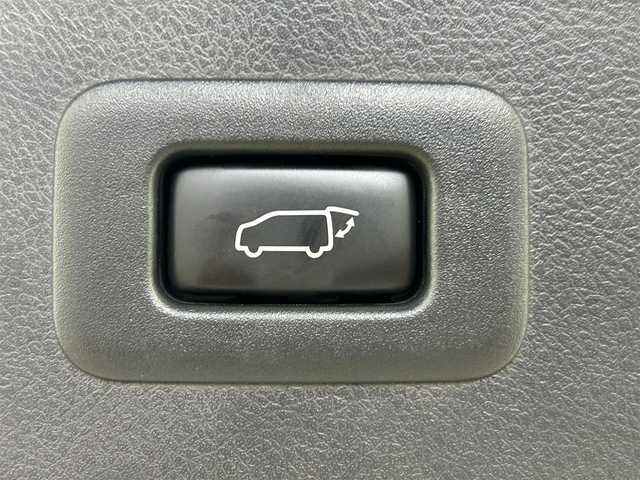 トヨタ ヴェルファイア Z Gエディション 熊本県 2020(令2)年 7.6万km ブラック ワンオーナー/禁煙車/トヨタセーフティセンス/・レーンキープアシスト/・クリアランスソナー/・プリクラッシュセーフティ/・プリクラッシュセーフティブレーキ/・レーダークルーズコントロール/・パワーバックドア/両側電動ドア/純正フリップダウンモニター/純正10インチメモリナビ/・CD/DVD/Bluetooth/フルセグTV/・ビルトインETC/・バックカメラ/革巻きステアリング/・ステアリングスイッチ/・ステアリングヒーター/レザーシート/・DNセカンドパワーシート/・DNベンチレーション/・D席メモリ付き/MT付きAT/左右独立エアコン/純正フロアマット/純正ドアバイザー/純正18インチAW/オートライト/・オートマチックハイビーム/・シーケンシャル三眼LEDヘッドライト/・LEDフォグランプ/電動格納ウインカーミラー/電子パーキング/・ブレーキホールド