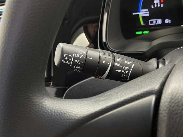 ホンダ シャトル ハイブリッド ホンダセンシング 栃木県 2019(令1)年 4.4万km クリスタルブラックパール 社外8型メモリーナビゲーション【AVIC-RL810】/（CD/DVD/BT/フルセグ/AM/FM）/バックカメラ/ホンダセンシング/CMBS衝突軽減ブレーキ/誤発進抑制機能/アダブティブクルーズコントロールACC/LKAS車線維持支援システム/路外逸脱抑制機能/先行車発進お知らせ機能/標識認識機能/後方誤発進抑制機能/純正ビルトインETC/社外前方ドライブレコーダー/ECON/プッシュスタート/スマートキー/純正サイド/リアスポイラー/社外前方ドライブレコーダー/社外17インチアルミホイール/スペアキー