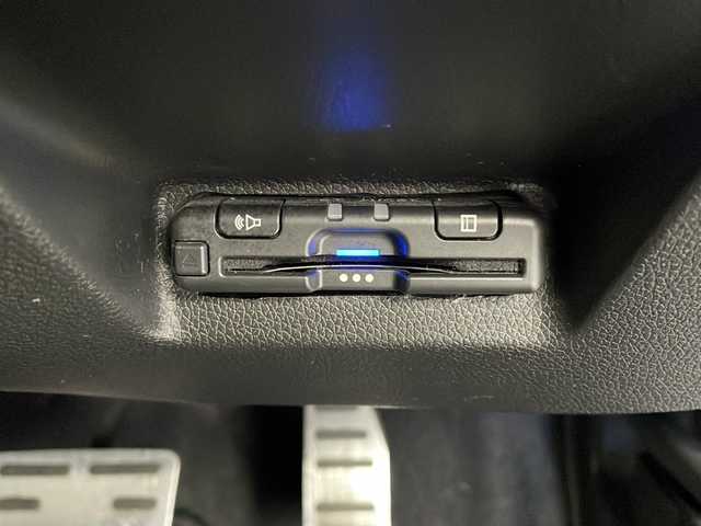 ホンダ シャトル ハイブリッド ホンダセンシング 栃木県 2019(令1)年 4.4万km クリスタルブラックパール 社外8型メモリーナビゲーション【AVIC-RL810】/（CD/DVD/BT/フルセグ/AM/FM）/バックカメラ/ホンダセンシング/CMBS衝突軽減ブレーキ/誤発進抑制機能/アダブティブクルーズコントロールACC/LKAS車線維持支援システム/路外逸脱抑制機能/先行車発進お知らせ機能/標識認識機能/後方誤発進抑制機能/純正ビルトインETC/社外前方ドライブレコーダー/ECON/プッシュスタート/スマートキー/純正サイド/リアスポイラー/社外前方ドライブレコーダー/社外17インチアルミホイール/スペアキー