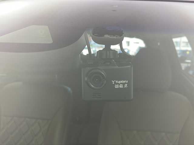 ホンダ シャトル ハイブリッド ホンダセンシング 栃木県 2019(令1)年 4.4万km クリスタルブラックパール 社外8型メモリーナビゲーション【AVIC-RL810】/（CD/DVD/BT/フルセグ/AM/FM）/バックカメラ/ホンダセンシング/CMBS衝突軽減ブレーキ/誤発進抑制機能/アダブティブクルーズコントロールACC/LKAS車線維持支援システム/路外逸脱抑制機能/先行車発進お知らせ機能/標識認識機能/後方誤発進抑制機能/純正ビルトインETC/社外前方ドライブレコーダー/ECON/プッシュスタート/スマートキー/純正サイド/リアスポイラー/社外前方ドライブレコーダー/社外17インチアルミホイール/スペアキー