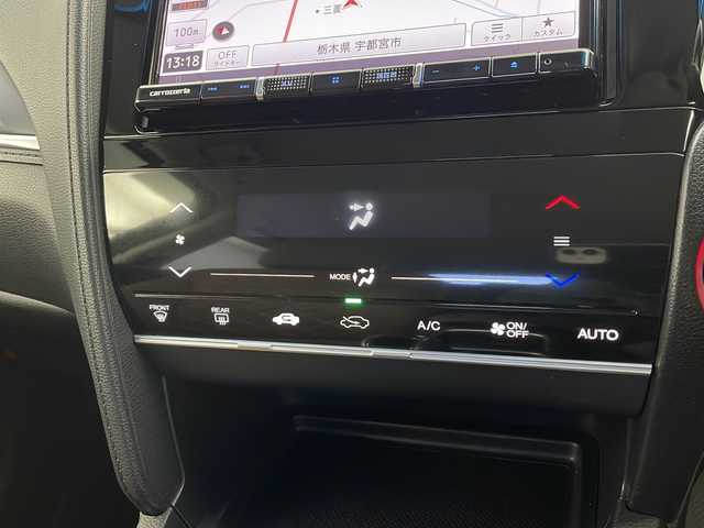 ホンダ シャトル ハイブリッド ホンダセンシング 栃木県 2019(令1)年 4.4万km クリスタルブラックパール 社外8型メモリーナビゲーション【AVIC-RL810】/（CD/DVD/BT/フルセグ/AM/FM）/バックカメラ/ホンダセンシング/CMBS衝突軽減ブレーキ/誤発進抑制機能/アダブティブクルーズコントロールACC/LKAS車線維持支援システム/路外逸脱抑制機能/先行車発進お知らせ機能/標識認識機能/後方誤発進抑制機能/純正ビルトインETC/社外前方ドライブレコーダー/ECON/プッシュスタート/スマートキー/純正サイド/リアスポイラー/社外前方ドライブレコーダー/社外17インチアルミホイール/スペアキー