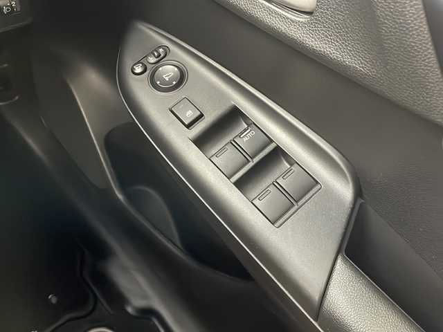 ホンダ シャトル ハイブリッド ホンダセンシング 栃木県 2019(令1)年 4.4万km クリスタルブラックパール 社外8型メモリーナビゲーション【AVIC-RL810】/（CD/DVD/BT/フルセグ/AM/FM）/バックカメラ/ホンダセンシング/CMBS衝突軽減ブレーキ/誤発進抑制機能/アダブティブクルーズコントロールACC/LKAS車線維持支援システム/路外逸脱抑制機能/先行車発進お知らせ機能/標識認識機能/後方誤発進抑制機能/純正ビルトインETC/社外前方ドライブレコーダー/ECON/プッシュスタート/スマートキー/純正サイド/リアスポイラー/社外前方ドライブレコーダー/社外17インチアルミホイール/スペアキー