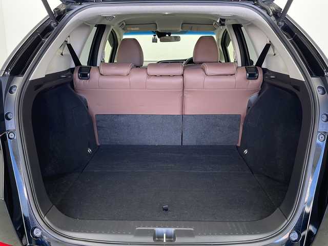 ホンダ シャトル ハイブリッド ホンダセンシング 栃木県 2019(令1)年 4.4万km クリスタルブラックパール 社外8型メモリーナビゲーション【AVIC-RL810】/（CD/DVD/BT/フルセグ/AM/FM）/バックカメラ/ホンダセンシング/CMBS衝突軽減ブレーキ/誤発進抑制機能/アダブティブクルーズコントロールACC/LKAS車線維持支援システム/路外逸脱抑制機能/先行車発進お知らせ機能/標識認識機能/後方誤発進抑制機能/純正ビルトインETC/社外前方ドライブレコーダー/ECON/プッシュスタート/スマートキー/純正サイド/リアスポイラー/社外前方ドライブレコーダー/社外17インチアルミホイール/スペアキー