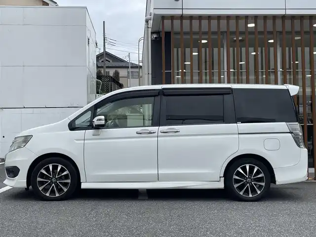 ホンダ ステップワゴン スパーダ Z クールスピリット 千葉県 2013(平25)年 9.9万km ホワイトオーキッドパール (株)IDOMが運営する【じしゃロン八千代店】の自社ローン専用車両になります。/こちらは現金またはオートローンご利用時の価格です。自社ローンご希望の方は別途その旨お申付け下さい/両側パワースライドドア/Bluetoothオーディオ対応ナビ
