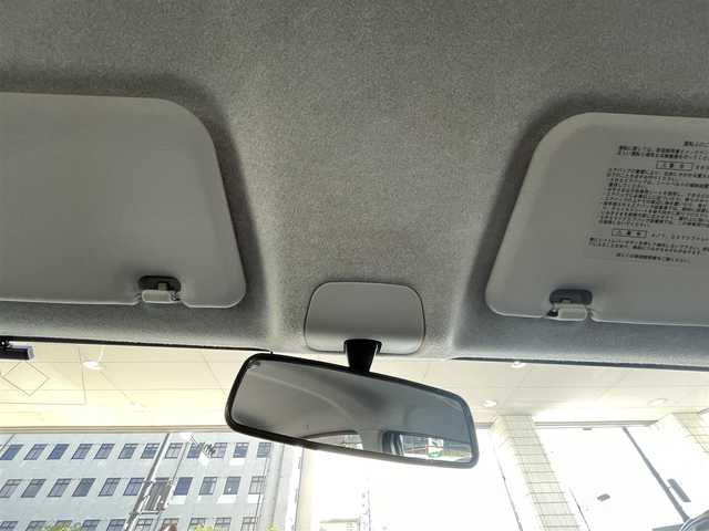 ダイハツ ミラ イース X SA 岡山県 2014(平26)年 2.9万km ブライトシルバーメタリック 登録時走行距離28606キロ/純正SDナビ/AM/FM/Bluetooth/TV/DVD/スマートアシスト/・衝突警報機能/・誤発進抑制機能（前方）/・先行車発進お知らせ機能/純正１４インチAW/純正フロアマット/電動格納ミラー/ハロゲンライト/リモコンキー/ETC