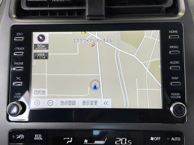 トヨタ プリウス ＰＨＶ S GRスポーツ 富山県 2021(令3)年 3.1万km プラチナホワイトパールマイカ ワンオーナー/後期５人乗り/トヨタセーフティセンス/・プリクラッシュセーフティ/・レーントレーシングアシスト/・ロードサインアシスト/・レーダークルーズコントロール/・オートハイビーム/純正８インチディスプレイオーディオ/(AM.FM.BT.MiraCast)/バックカメラ/フルセグTV/AC100V充電/ビルトインETC2.0/プッシュスタート/スマートキー/革巻きステアリング/ステアリングスイッチ/ハーフレザーシート/前席シートヒーター/LEDヘッドライト/LEDフォグランプ/純正18インチAW/純正フロアマット