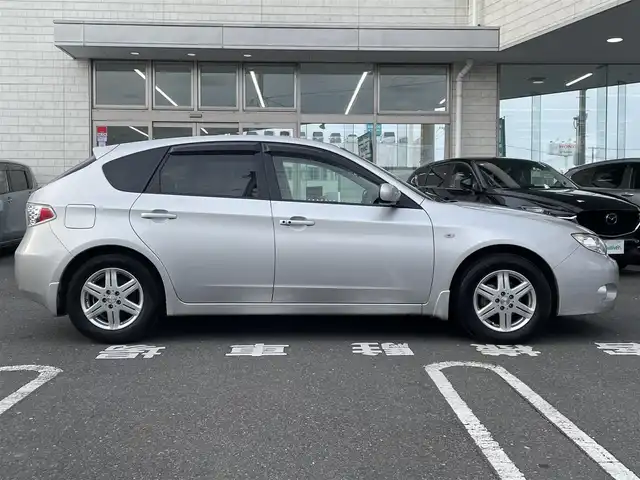 スバル インプレッサ 1．5i－L 青森県 2010(平22)年 3.9万km スパークシルバーメタリック ●ワンオーナー/●社外ＣＤ（ＤＸＺ３８５ＵＳＢ)/●記録簿１４枚/●キセノン/●スマートキー/●スペアキー/●ディーラー記録簿/H25/26/27/28/29/30/R1/2/3/4/5/6/●電動格納ミラー/●新車時保証書/●取扱説明書/●ブリザックスタッドレスタイヤ　ホイール４本車載
