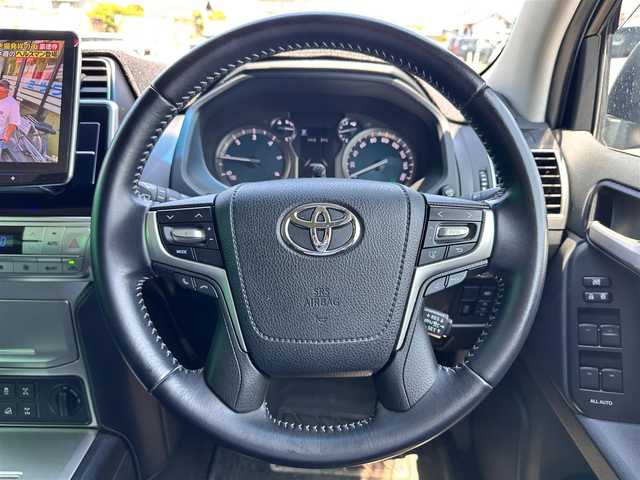 トヨタ ランドクルーザー プラド TX Lパッケージ 宮城県 2019(令1)年 7.6万km グレーメタリック トヨタセーフティセンスP/・プリクラッシュセーフティ/・レーンデイパーチャーアラート/・オートマチックハイビーム/・レーダークルーズコントロール【ブレーキ制御付】/ブラック革シート/・パワーシート【D/N】/・シートヒーター【D/N】/・エアシート【D/N】/社外フローティングナビ【ALPINE】/・フルセグ/・Bluetooth/・CD/DVD/・HDMI/バックカメラ/ビルドインETC2.0/社外前後ドライブレコーダー/社外マフラー/社外17インチアルミホイール/純正フロアマット/ドアバイアザー/スペアタイヤ/スペアキー/保証書