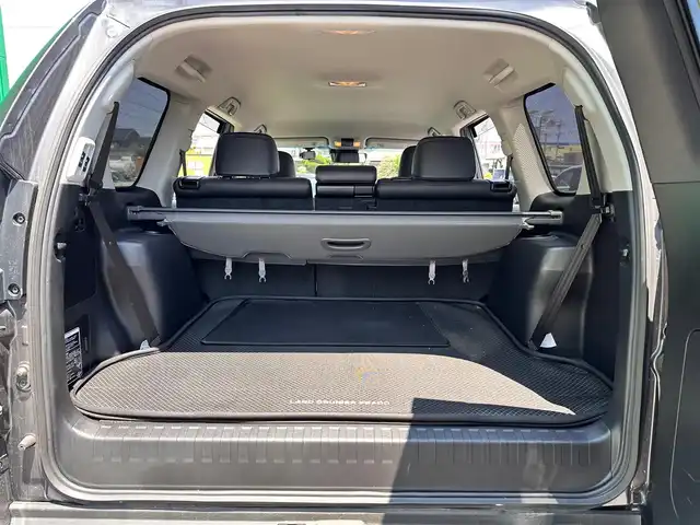 トヨタ ランドクルーザー プラド TX Lパッケージ 宮城県 2019(令1)年 7.6万km グレーメタリック トヨタセーフティセンスP/・プリクラッシュセーフティ/・レーンデイパーチャーアラート/・オートマチックハイビーム/・レーダークルーズコントロール【ブレーキ制御付】/ブラック革シート/・パワーシート【D/N】/・シートヒーター【D/N】/・エアシート【D/N】/社外フローティングナビ【ALPINE】/・フルセグ/・Bluetooth/・CD/DVD/・HDMI/バックカメラ/ビルドインETC2.0/社外前後ドライブレコーダー/社外マフラー/社外17インチアルミホイール/純正フロアマット/ドアバイアザー/スペアタイヤ/スペアキー/保証書