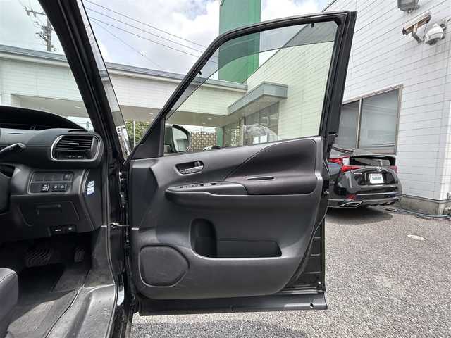 日産 セレナ ハイウェイスターVセレクションⅡ 愛知県 2019(令1)年 4.6万km ダイヤモンドブラック 社外メモリナビ(FM/AM/CD/DVD/BT/USB/iPod/AUX/HDMI/フルセグ)/アラウンドビューカメラ/フリップダウンモニター/インテリジェントエマージェンシーブレーキ/駐車支援/ふらつき検知/クリアランスソナー/クルーズコントロール/ドライブレコーダー/両側パワースライドドア/ワンタッチオートスライド/LEDヘッドライト/フォグランプ/純正AW16インチ/アイドリングストップ/ETC/プッシュスタート/スマートキー/スペアキー１本/ステアリングリモコン/ABS/保証書