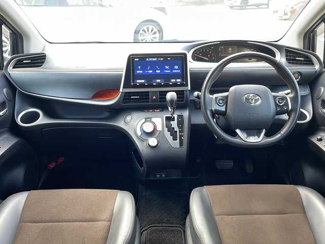 トヨタ シエンタ G クエロ 福岡県 2020(令2)年 5.1万km ブラックマイカ ワンオーナー/純正ナビ（Bluetooth・フルセグTV・CD・DVD再生）/ドライブレコーダー（前後）/USB入力端子/クリアランスソナー/コーナーセンサー/ビルトインETC/両側パワースライドドア/3列シート/レーンキープアシスト/パワーステアリング/パワーウィンドウ/アイドリングストップ/スマートキー/純正フロアマット/横滑り防止装置/盗難防止装置/衝突被害軽減システム/LEDオートライト/プッシュスタート/ABS/保証書/取扱説明書