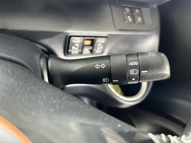 トヨタ シエンタ G クエロ 佐賀県 2020(令2)年 5.1万km ブラックマイカ 純正9インチナビ/（Bluetooth・フルセグTV・CD・DVD）/衝突被害軽減ブレーキ/バックカメラ/コーナーセンサー/レーンキープアシスト/両側パワースライドドア/ハーフレザーシート/純正フロアマット/ＬＥＤヘッドライト/オートライト/オートマチックハイビーム/横滑り防止装置/盗難防止装置
