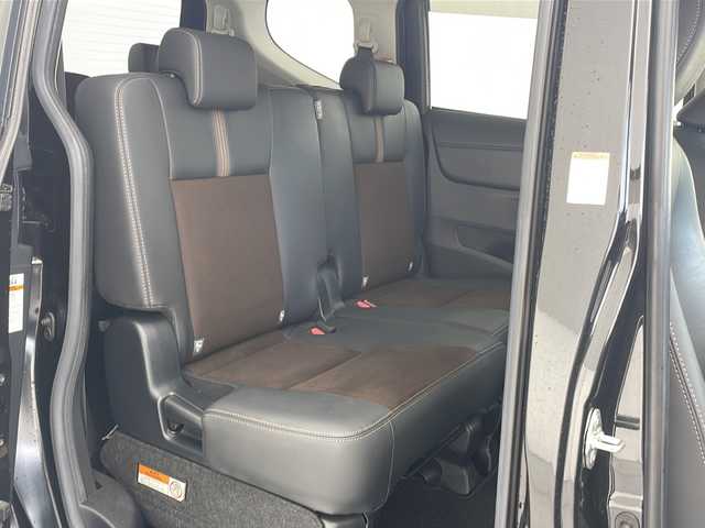 トヨタ シエンタ G クエロ 沖縄県 2020(令2)年 5.1万km ブラックマイカ 純正ナビ(ＮＳＺＴ－Ｙ６８Ｔ)/(フルセグＴＶ　Ｂｌｕｅｔｏｏｔｈ　ＣＤ　ＤＶＤ　ＡＭ　ＦＭ)　/パノラミックビューモニター　/ドライブレコーダー　/ＥＴＣ　　/ハーフレザーシート/ステアリングスイッチ/両側パワースライドドア　/トヨタセーフティセンス/・衝突被害軽減ブレーキ (プリクラッシュセーフティ)																																																		/・車線はみ出しアラート (レーンディパーチャーアラート)																									/・自動ハイビーム (オートマチックハイビーム)																									/スマートキー/プッシュスタート/アイドリングストップ/ＬＥＤヘッドライト　/オートライト/電動格納ミラー/クリアランスソナー/純正フロアマット/ドアバイザー/保証書/取扱説明書/記録簿