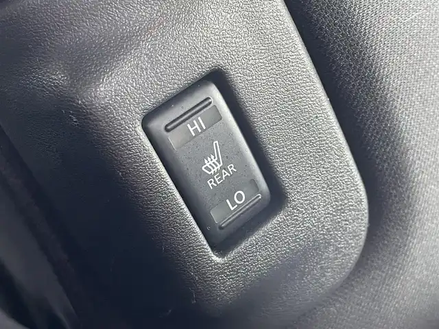 日産 リーフ X Vセレクション 宮城県 2023(令5)年 2.6万km ダークメタルグレー ワンオーナー/純正ナビ（AM/FM/BT）/フルセグTV/バックカメラ/全方位カメラ/レーダークルーズコントロール/レーンキープアシスト/衝突被害軽減装置/シートヒーター（全席）/ステアリングヒーター/ETC2.0/ドライブレコーダー/サマータイヤ純正AW（215/50R17）6mm/スタッドレス社外AW（215/50R17）7mm/保証書