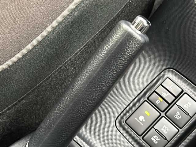 トヨタ アクア G 宮城県 2016(平28)年 0.7万km スーパーレッドⅤ 純正9型ナビ/・BT接続/・フルセグTV/・USB入力/トヨタセーフティセンス/・プリクラッシュセーフティ/・レーンディパーチャーアラート/・オートマチックハイビーム/・クルーズコントロール/純正15インチアルミホイール/バックカメラ/ウィンドシールドデアイサー/ヘッドライトレベライザー/LEDオートライト/革巻きステアリング/ステアリングスイッチ/純正フロアマット
