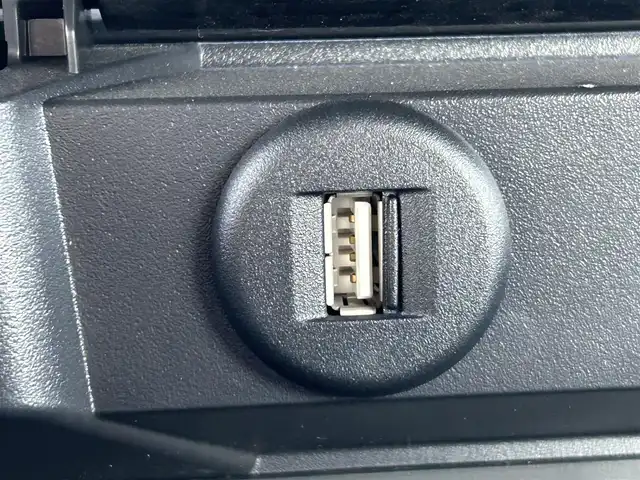 三菱 デリカＤ：２ カスタムHV　MV 岡山県 2019(平31)年 2.9万km ミッドナイトバイオレットメタリック 登録時走行距離28881km/社外8インチナビ/(AM/FM/CD/Bluetooth)/マルチアラウンドモニター/両側パワースライドドア/前後ドライブレコーダー/e-Assisut/・衝突被害軽減ブレーキシステム/・車線逸脱警報システム/レーダークルーズコントロール/ソナーシステム/横滑り防止装置/アイドリングストップ/D席シートヒーター/USB入力端子/純正フロアマット/15インチ純正AW/プッシュスタート/スマートキー