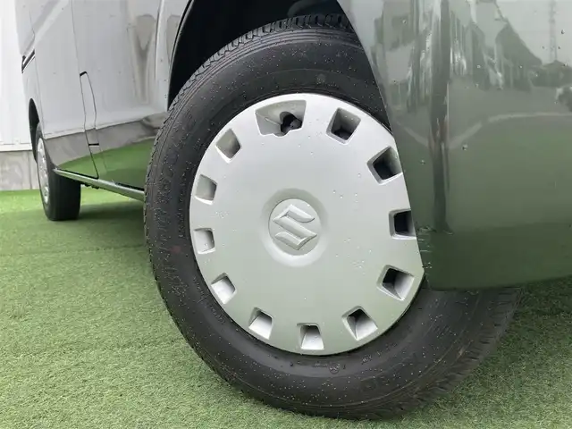 スズキ エブリイ JOIN 香川県 2021(令3)年 0.8万km クールカーキPM 登録時走行距離：7464km/ディーラーOPケンウッドナビ/　CD DVD BT フルセグTV/デュアルカメラブレーキサポート/レーンキープアシスト/クリアランスソナー/オートライト/レベライザヘッドライト/ドライブレコーダー/電動格納ミラー/純正樹脂フロアマット/ドアバイザー/リモコンキー/スペアキー/取扱説明書/新車時保証書/ワンオーナー
