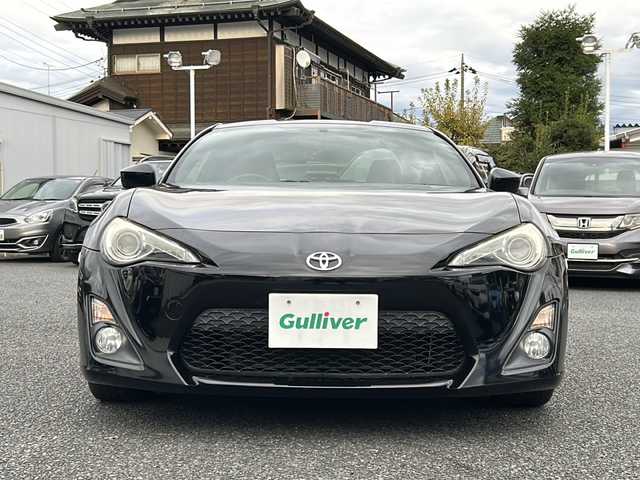 トヨタ ８６ GT 愛知県 2016(平28)年 4万km クリスタルブラックシリカ メモリナビ/ワンセグテレビ/クルーズコントロール/OZレーシング17インチAW/CUSCO車高調/柿本マフラー/TRDフェンダーフィン/ETC/保証書/取説書