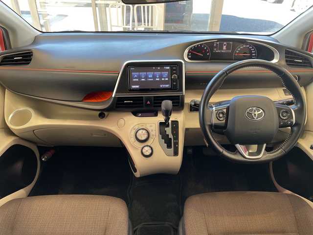 トヨタ シエンタ G 埼玉県 2017(平29)年 3.6万km レッドマイカM 純正ナビ/　　CD/DVD/BT/フルセグTV/バックカメラ/両側パワースライドドア/オートハイビーム/ステアリングスイッチ/アイドリングストップ/プッシュスタート/スペアキー/ETC/禁煙車