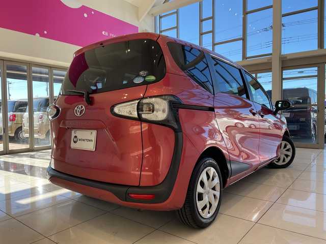 トヨタ シエンタ G 埼玉県 2017(平29)年 3.6万km レッドマイカM 純正ナビ/　　CD/DVD/BT/フルセグTV/バックカメラ/両側パワースライドドア/オートハイビーム/ステアリングスイッチ/アイドリングストップ/プッシュスタート/スペアキー/ETC/禁煙車