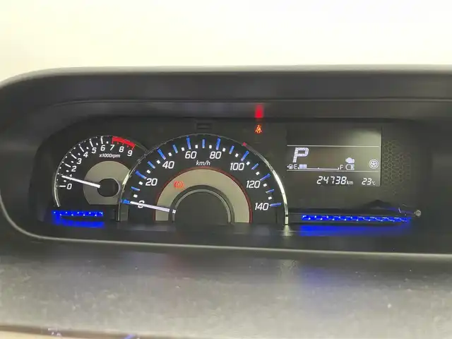 スズキ ワゴンＲ カスタムＺ HYBRID ZX 岡山県 2022(令4)年 2.5万km ピュアホワイトP スズキセーフティーサポート/・デュアルセンサーブレーキサポート/・ハイビームアシスト/・レーンキープアシスト/・レーダークルーズコントロール/純正ディスプレイオーディオ/(Bluetooth/USB)/全周囲カメラ/社外ドライブレコーダー/(前：360°＋後方)/ヘッドアップディスプレイ/運転席シートヒーター/LEDヘッドライト＆フォグ/ステアリンスリモコン/アイドリングストップ/横滑り防止機能/ISOFIX/スマートキー×2/プッシュスタート/純正フロアマット/純正ドアバイザー/保証書/取扱説明書