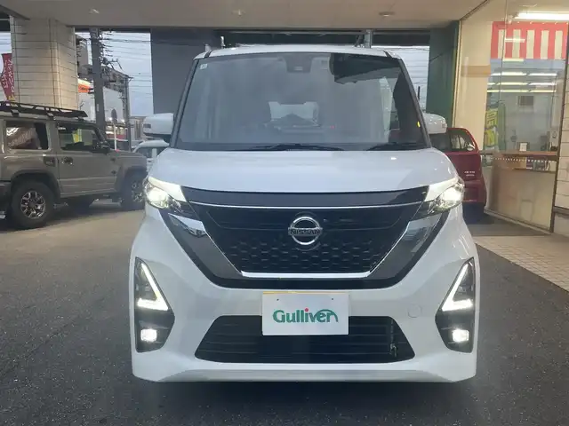 日産 ルークス HWS Gターボ プロパイロットED 愛知県 2022(令4)年 2.5万km ホワイトパール 両側パワースライドドア/純正9型ナビ〈MM316D-L〉/・地デジTV/DVD/SD/・AUX/Bluetooth/アラウンドビューカメラ/プロパイロット/・インテリジェントクルーズコントロール/・ハンドル支援/インテリジェントエマージェンシーブレーキ/前方衝突予測警報/踏み間違い衝突防止アシスト/車線逸脱警報/車線逸脱防止支援システム/ふらつき警報/標識認識機能/先行車発進告知機能/インテリジェントアラウンドビューモニター/ディスプレイ付きルームミラー/前後クリアランスソナー/シートバックテーブル/ETC/ナビ連動純正ドライブレコーダー/純正15インチAW/インテリジェントキー