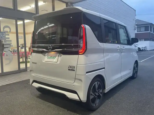 日産 ルークス HWS Gターボ プロパイロットED 愛知県 2022(令4)年 2.5万km ホワイトパール 両側パワースライドドア/純正9型ナビ〈MM316D-L〉/・地デジTV/DVD/SD/・AUX/Bluetooth/アラウンドビューカメラ/プロパイロット/・インテリジェントクルーズコントロール/・ハンドル支援/インテリジェントエマージェンシーブレーキ/前方衝突予測警報/踏み間違い衝突防止アシスト/車線逸脱警報/車線逸脱防止支援システム/ふらつき警報/標識認識機能/先行車発進告知機能/インテリジェントアラウンドビューモニター/ディスプレイ付きルームミラー/前後クリアランスソナー/シートバックテーブル/ETC/ナビ連動純正ドライブレコーダー/純正15インチAW/インテリジェントキー