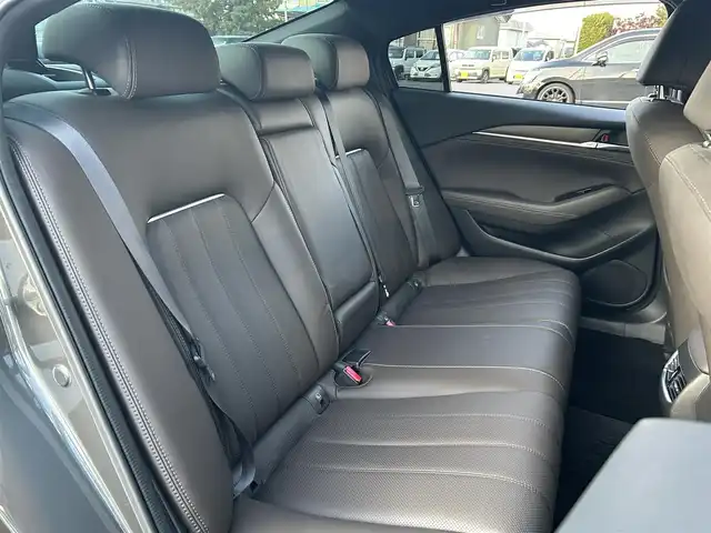 マツダ アテンザ セダン 25S Lパッケージ 道央・札幌 2019(平31)年 2.5万km マシーングレープレミアムM ・マツダコネクトナビ/・バックカメラ/・Bluetooth/・ワンセグTV/・DVD再生可能/・i　stop/・パーキングアシスト/・アイドリングストップ/・レーンキープアシスト/・コーナーセンサー/・ETC/・茶革シート/・シートヒーター/・エアシート/・パドルシフト/・純正19インチAW/・積込スタッドレス付き