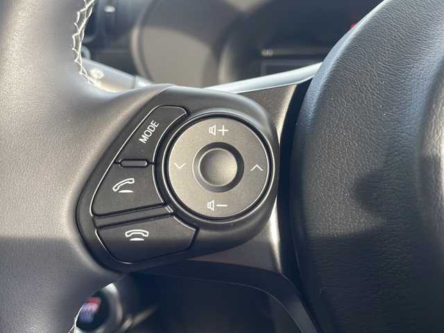 トヨタ ＧＲ８６ RZ 岐阜県 2024(令6)年 0.4万km クリスタルホワイトパール /ワンオーナー//carrozzeria9インチメモリナビ(AVIC-RQ720)/(フルセグTV/BT/DISC/SD/HDMI)//OP GRトランクスポイラー//アイサイトコアテクノロジー/(プリクラッシュブレーキ)/(追従機能付クルーズコントロール)/(車線逸脱警報/ふらつき警報)/(先行車発進お知らせ機能)/(クリアランスソナー『リア』)//ハイビームアシスト//ステアリング連動ヘッドランプ//後側方警戒心支援システム//前後ドライブレコーダー(ZDR-017)//ハーフレザーシート/(前席シートヒーター)//バックカメラ//ＥＴＣ//LEDヘッドライト//ステアリングスイッチ//GRフロアマット//オートリトラクタブルミラー//スマートキー