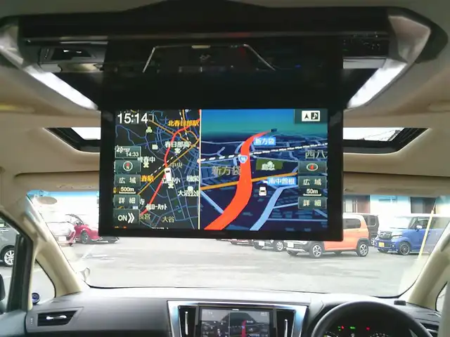 トヨタ アルファードハイブリット X 埼玉県 2015(平27)年 7.2万km ラグジュアリーホワイトパールクリスタルシャインガラスフレーク ・ディーラー記録簿（H27～R7まで完備）/・ワンオーナー/・サンルーフ/・両側パワースライドドア/・クルーズコントロール/・社外・デジタルインナーミラー（前後ドラレコ機能有）/・アルパイン10インチナビ/・アルパイン13インチフリップダウンモニター/・クラリオンフロントスピーカー/・クラリオンリアスピーカー/・カロッツェリア天吊りスピーカー/・アルパインアンプ/・社外・LEDルームランプ/・社外・皮調シートカバー/・社外・シフトゲートLEDイルミランプ/・2列目オットマンシート/・AC１００V電源/・社外・フルカラーLEDフットランプ/・社外・ルーフカラーイルミコントローラー/・TEIN車高調（フレックスZ)/・ロクサーニメイオール21インチアルミ/（９．０J　＋３８）/・コンチネンタルマックスコンタクトタイヤ21インチ/・HIDヘッドライト/・HIDフォグランプ/・社外・スーパーウェルカムライティングキット/・社外・アイドリングライトキット/・社外・アルミスカッフプレート/・社外・ホーン（クラクソンストリトーン）/・スマートキー×２/・プッシュスタート/・保証書/・取説