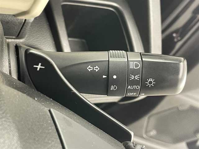 スズキ クロスビー HYBRID MZ 愛知県 2018(平30)年 7.5万km スーパーブラックパール 3トーンコーディネート 純正８型ナビ　全方位カメラ　禁煙車　シートヒーター　フルセグＴＶ　Ｂｌｕｅｔｏｏｔｈ　ＵＳＢ　ＥＴＣ　デュアルセンサーブレーキ　衝突軽減　車線逸脱　リヤパーキングセンサー　ＬＥＤオートライト　クルコン