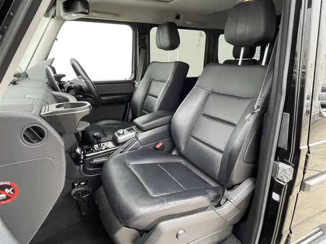 メルセデス・ベンツ ゲレンデヴァーゲン Ｇ３５０ｄ 東京都 2017(平29)年 6.4万km オブシディアンブラック ラグジュアリーパッケージ/・スライディングルーフ/・本革シート(前後席シートヒーター)/harman/kardon/純正ナビ/　CD/DVD/MSV/BT/地デジ/SD/USB/地デジ/バックカメラ/メモリ付きパワーシート/レーダーセーフティパッケージ/HID /ETC2.0/パークトロニック /前方ドライブレコーダー/パドルシフト/キーレス×2/保証書/取扱説明書