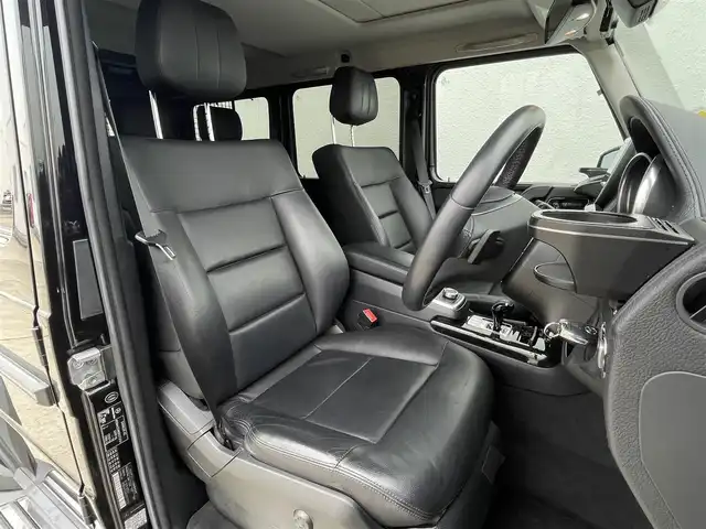 メルセデス・ベンツ ゲレンデヴァーゲン Ｇ３５０ｄ 東京都 2017(平29)年 6.4万km オブシディアンブラック ラグジュアリーパッケージ/・スライディングルーフ/・本革シート(前後席シートヒーター)/harman/kardon/純正ナビ/　CD/DVD/MSV/BT/地デジ/SD/USB/地デジ/バックカメラ/メモリ付きパワーシート/レーダーセーフティパッケージ/HID /ETC2.0/パークトロニック /前方ドライブレコーダー/パドルシフト/キーレス×2/保証書/取扱説明書