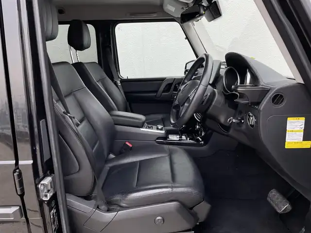 メルセデス・ベンツ ゲレンデヴァーゲン Ｇ３５０ｄ 東京都 2017(平29)年 6.4万km オブシディアンブラック ラグジュアリーパッケージ/・スライディングルーフ/・本革シート(前後席シートヒーター)/harman/kardon/純正ナビ/　CD/DVD/MSV/BT/地デジ/SD/USB/地デジ/バックカメラ/メモリ付きパワーシート/レーダーセーフティパッケージ/HID /ETC2.0/パークトロニック /前方ドライブレコーダー/パドルシフト/キーレス×2/保証書/取扱説明書