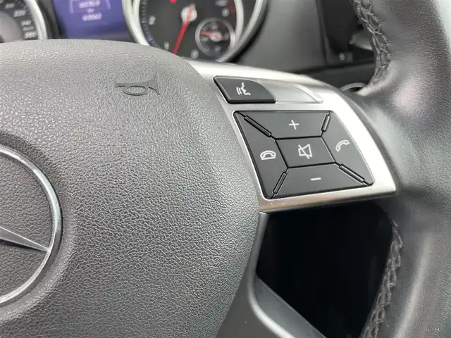 メルセデス・ベンツ ゲレンデヴァーゲン Ｇ３５０ｄ 東京都 2017(平29)年 6.4万km オブシディアンブラック ラグジュアリーパッケージ/・スライディングルーフ/・本革シート(前後席シートヒーター)/harman/kardon/純正ナビ/　CD/DVD/MSV/BT/地デジ/SD/USB/地デジ/バックカメラ/メモリ付きパワーシート/レーダーセーフティパッケージ/HID /ETC2.0/パークトロニック /前方ドライブレコーダー/パドルシフト/キーレス×2/保証書/取扱説明書