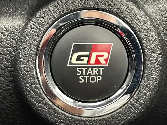 トヨタ ハイラックス Z GRスポーツ 滋賀県 2022(令4)年 3万km スーパーホワイトⅡ 禁煙車/純正ナビ/パノラミックビューモニター/ハーフレザーシート/パワーシート/トヨタセーフティセンス/クルーズコントロール/コーナーセンサー/パドルシフト/ドラレコ/ETC/LEDヘッドライト/アイドリングストップ/GR専用ハンドル/トノカバー/社外アルミホイール