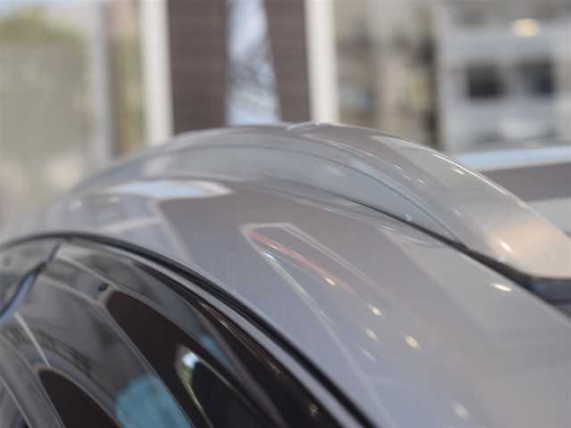 ホンダ シャトル ハイブリッド Z ホンダセンシング 神奈川県 2020(令2)年 4.7万km ルナシルバーM ワンオーナー/新車時保証書/取扱説明書/シルバールーフレール/純正SDナビ/(フルセグTV/CD/DVD/SD/BT/USB)/バックカメラ/衝突軽減防止＆警報/車線逸脱防止＆警報/アダプティブクルーズコントロール/先行車発進検知/ロードサインアシスト/パーキングアシスト/シートヒーター(D＋N席)/デュアルオートエアコン/革巻きステアリング/ステアリングスイッチ/パドルシフト/オートライト/横滑り防止/プッシュスタート＆スマートキー/ウインカー付き電動格納ミラー/スペアキー/ドアバイザー/LEDヘッドライト/フォグランプ/純正フロアマット