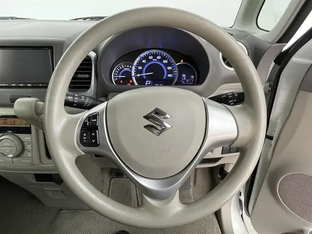 スズキ スペーシア X 大分県 2016(平28)年 7.1万km クリスタルホワイトP プッシュスタート/両側電動スライド/スマートキー/電動格納ミラー/後席サンシェード/ドアバイザー/オートライト/シートヒーター（運転席のみ）/純正フロアマット/アイドリングストップ/オートエアコン