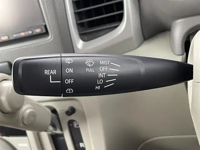 スズキ スペーシア X 大分県 2016(平28)年 7.1万km クリスタルホワイトP プッシュスタート/両側電動スライド/スマートキー/電動格納ミラー/後席サンシェード/ドアバイザー/オートライト/シートヒーター（運転席のみ）/純正フロアマット/アイドリングストップ/オートエアコン