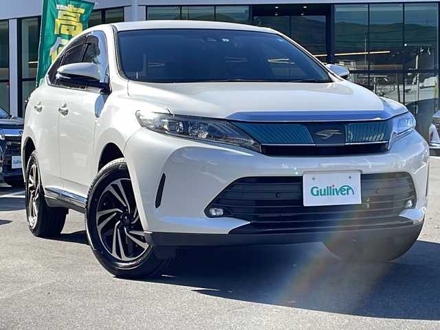 トヨタ ハリアー エレガンス 長野県 2017(平29)年 10.6万km ホワイトパールクリスタルシャイン 禁煙車/ワンオーナー/純正SD9インチナビ//Bluetooth/CD/DVD/フルセグTV/バックカメラ/D席パワーシート/ハーフレザーシート/クルーズコントロール/電動パーキングブレーキ/ブレーキホールド/プリクラッシュブレーキ/アイドリングストップ/コーナーセンサー/横滑り防止装置/オートマチックハイビーム/ビルトインETC/純正AW17インチ/モデリスタ/純正フロアマット/ブラインドスポット/オールオートウィンドウ/スマートキー/プッシュスタート/スペアキー/保証書/取扱説明書