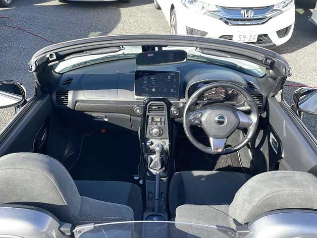 トヨタ コペン GRスポーツ 東京都 2022(令4)年 1.8万km パールホワイトⅢ Apple CarPlay対応ディスプレイオーディオ/純正MOMOステアリング/純正レカロシート/シートヒーター/HKSマフラー/BBS製アルミホイール/LEDヘッドライト/スマートキー/ETC/横滑り防止装置/保証書/取扱説明書